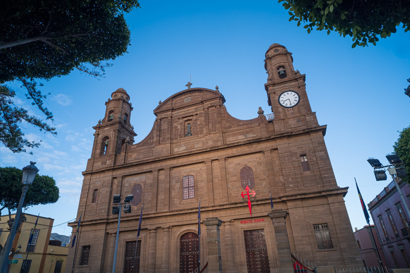 Fachada de la Iglesia Matriz de Santiago de los Caballeros de Gáldar.